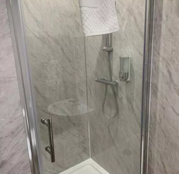 ベッドアンドブレックファースト Rooms At The Inn