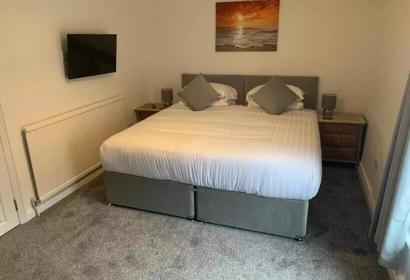 ベッドアンドブレックファースト Rooms At The Inn