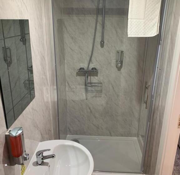 Bed and Breakfast Rooms At The Inn