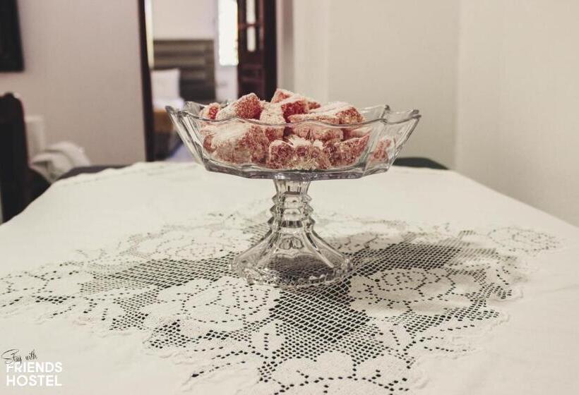 Friends' Guesthouse & Hostel