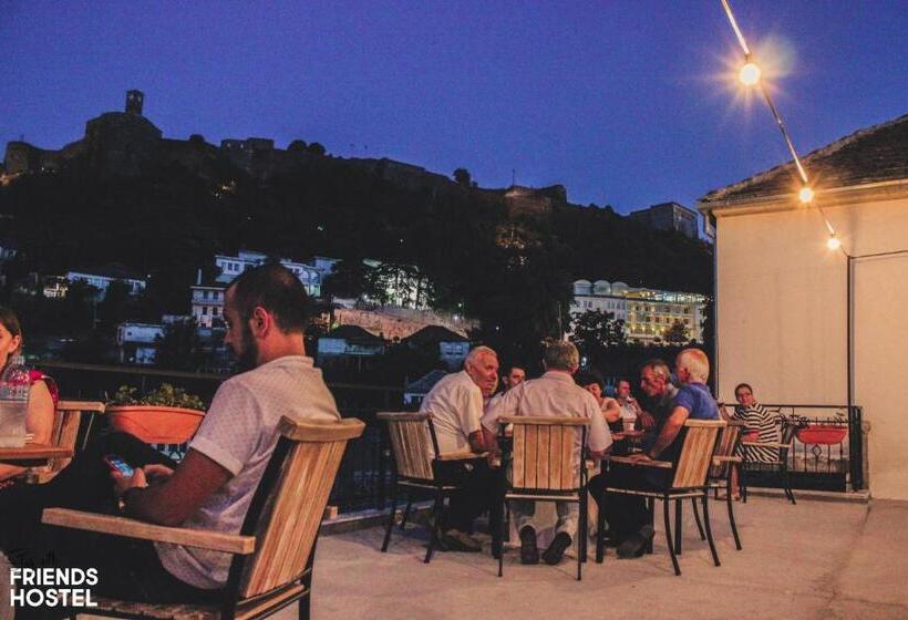 Friends' Guesthouse & Hostel