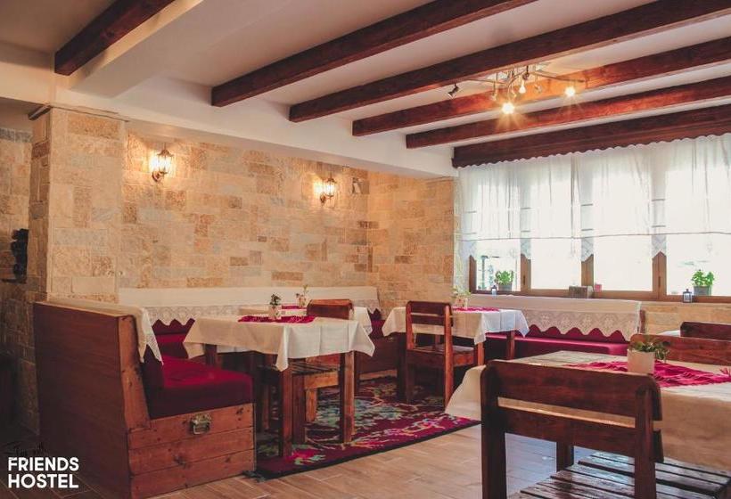 Friends' Guesthouse & Hostel