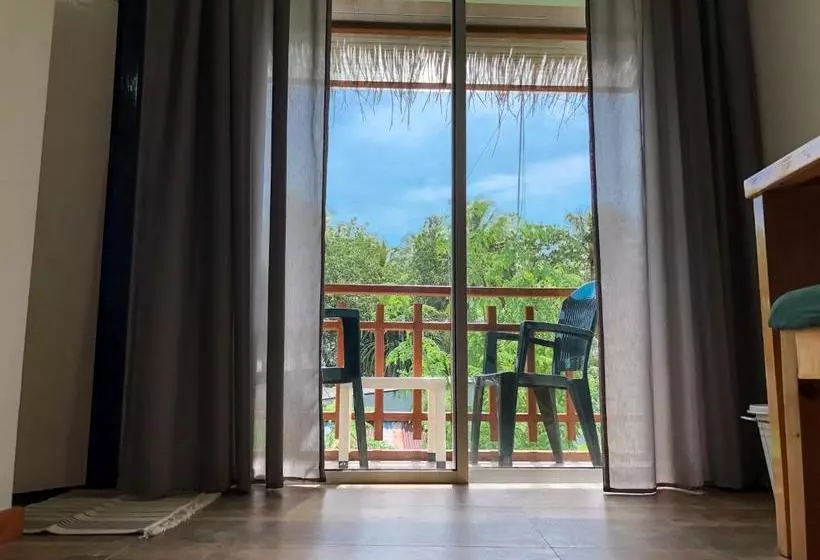 هتل Ohana Maldives