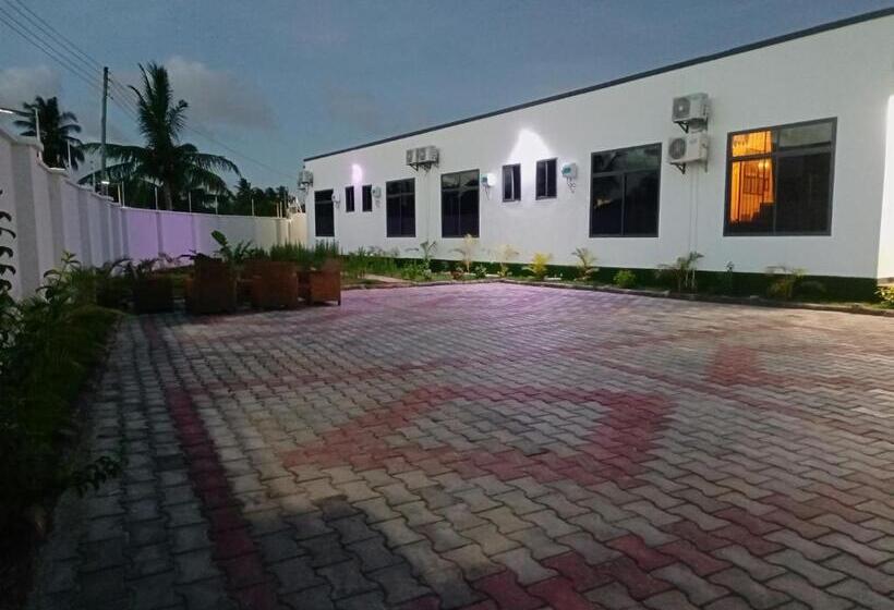 پانسیون Chibuba Airport Accommodation