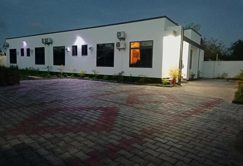 پانسیون Chibuba Airport Accommodation