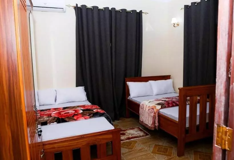 پانسیون Chibuba Airport Accommodation
