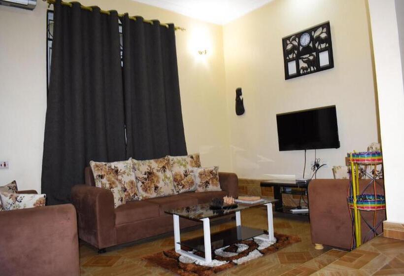 پانسیون Chibuba Airport Accommodation
