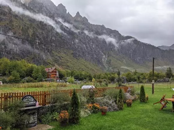 Majatalo Guesthouse Mehmeti