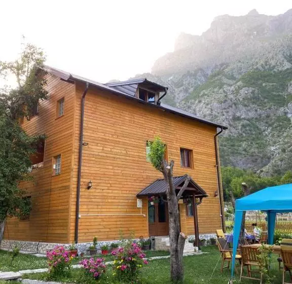 Majatalo Guesthouse Mehmeti