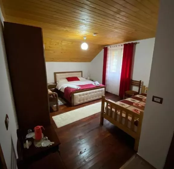 Majatalo Guesthouse Mehmeti