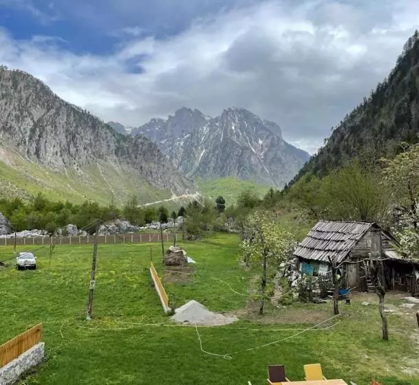 Majatalo Guesthouse Mehmeti