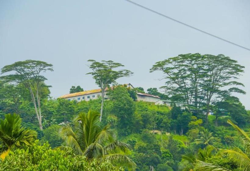 Pension (Hôtel basse catégorie) Thilina Guest