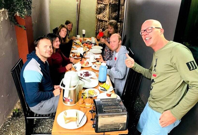 호스텔 Savannah House