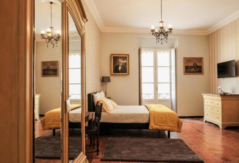 مبيت وإفطار Les Suites De Peyrat