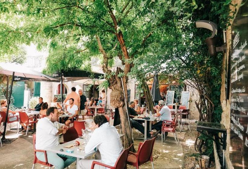 مبيت وإفطار Les Suites De Peyrat