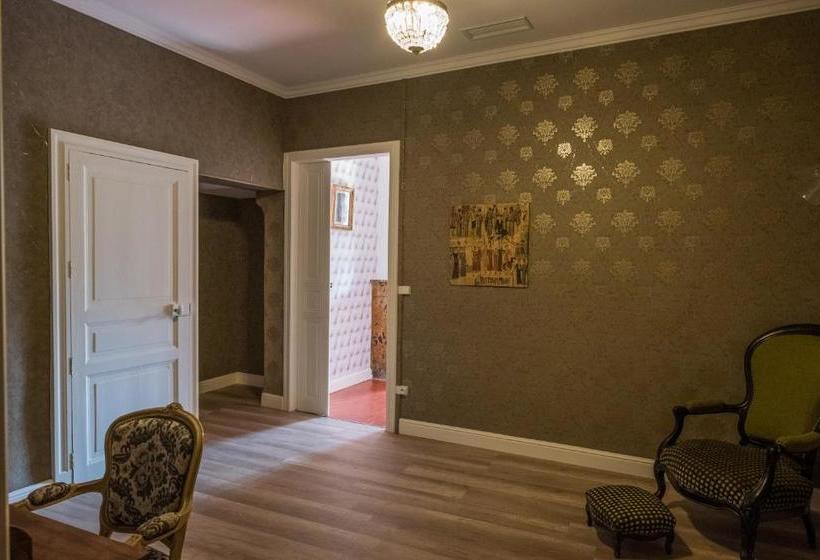 مبيت وإفطار Les Suites De Peyrat