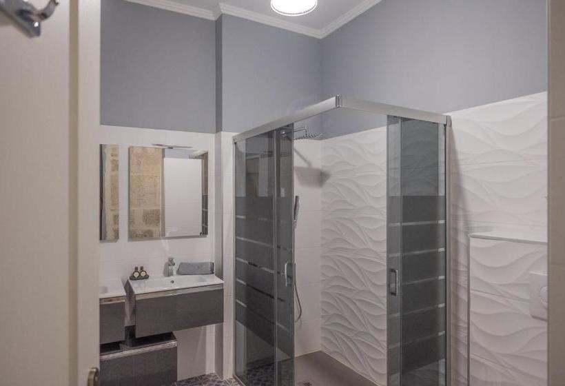 مبيت وإفطار Les Suites De Peyrat