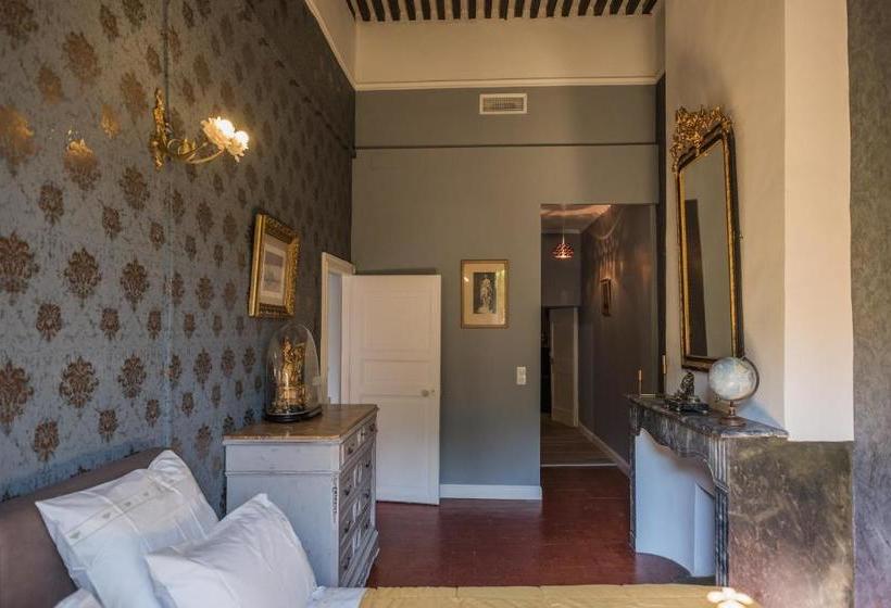 مبيت وإفطار Les Suites De Peyrat