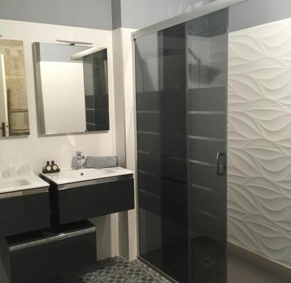 مبيت وإفطار Les Suites De Peyrat