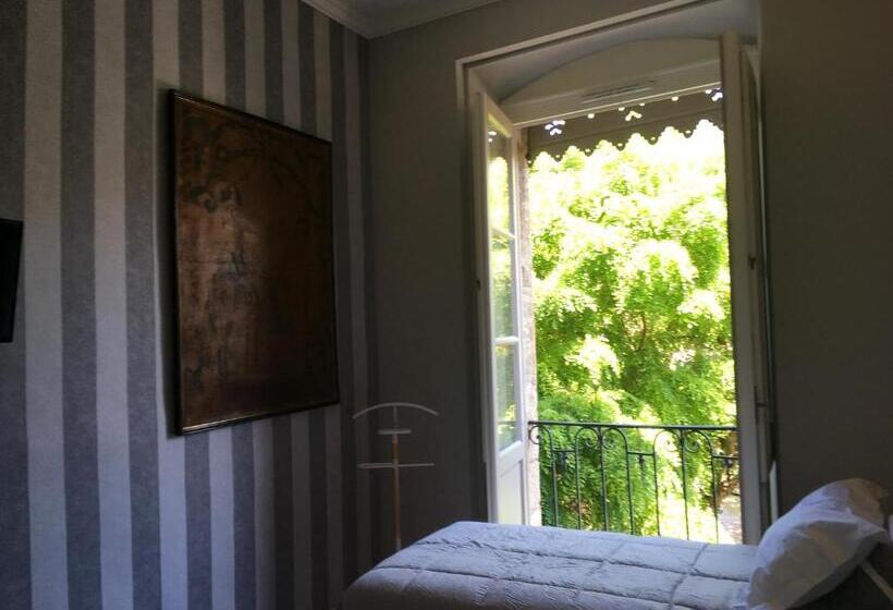 مبيت وإفطار Les Suites De Peyrat