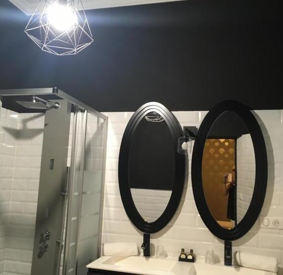 مبيت وإفطار Les Suites De Peyrat