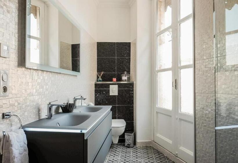 مبيت وإفطار Les Suites De Peyrat