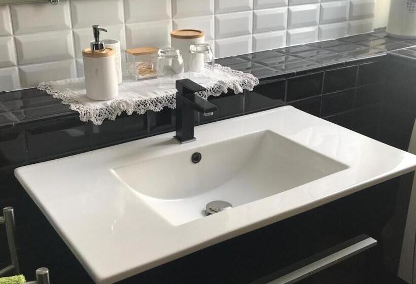 مبيت وإفطار Saint James House