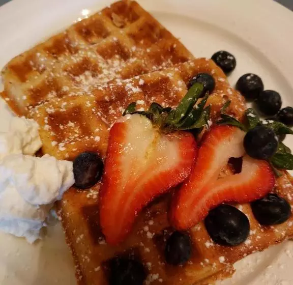 Green Door B&b Brockville