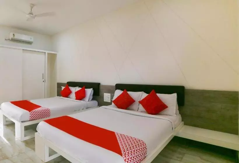 هتل Capital O 15635 Elite Rooms & Banquet