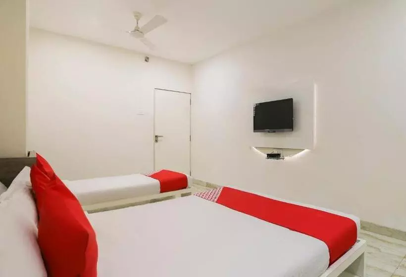 هتل Capital O 15635 Elite Rooms & Banquet