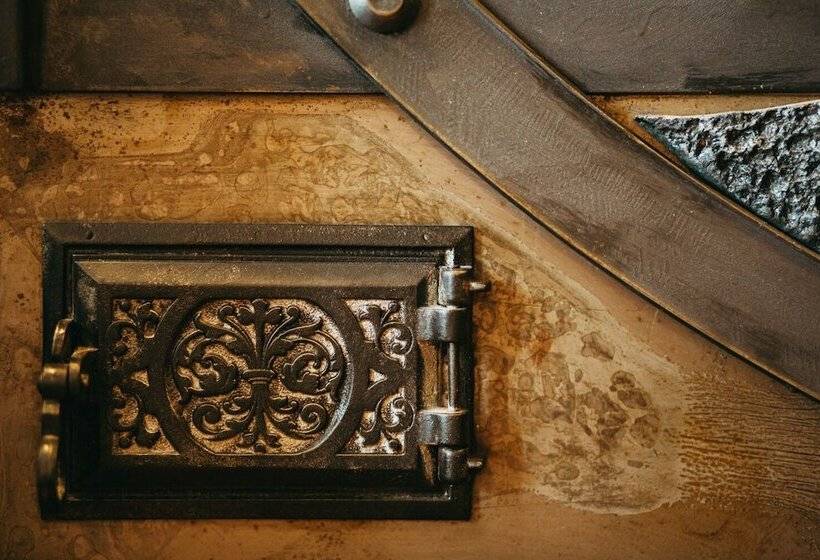 בית מלון כפרי Divna Pani Luxury Gallery Rooms