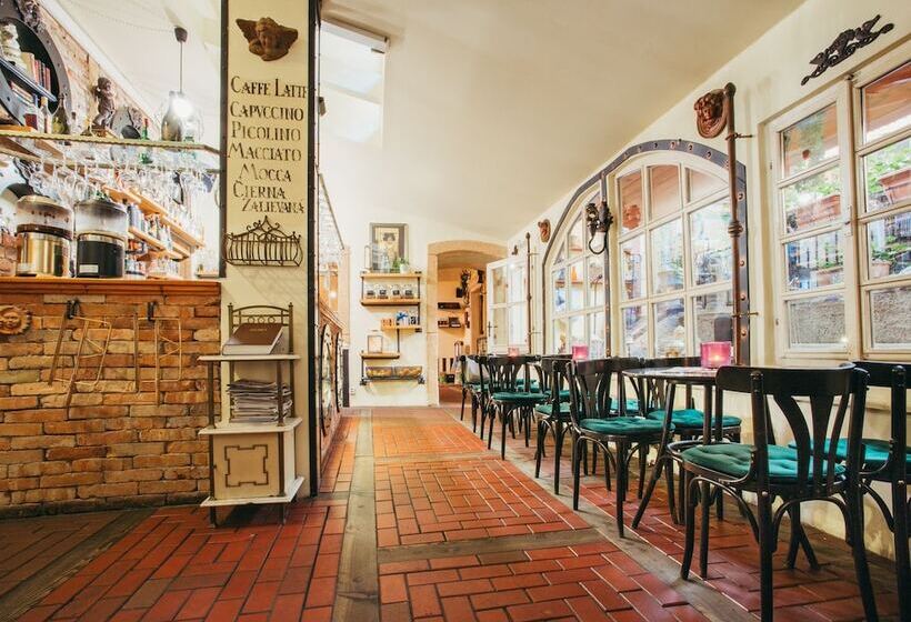 בית מלון כפרי Divna Pani Luxury Gallery Rooms