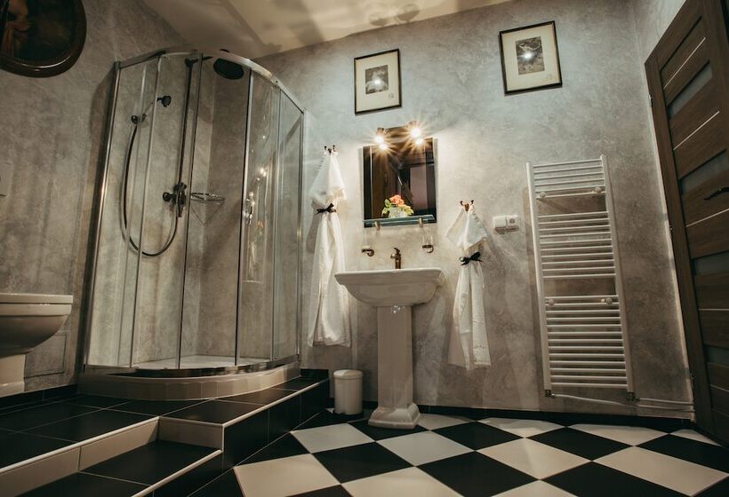 בית מלון כפרי Divna Pani Luxury Gallery Rooms