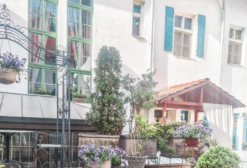 בית מלון כפרי Divna Pani Luxury Gallery Rooms