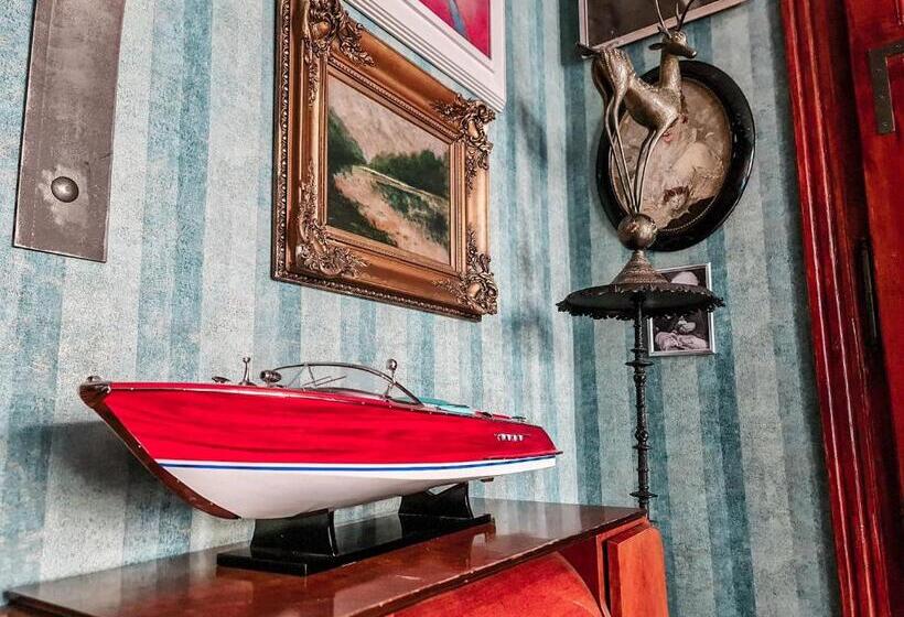 בית מלון כפרי Divna Pani Luxury Gallery Rooms