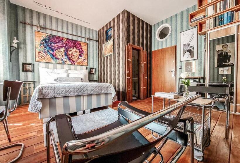 בית מלון כפרי Divna Pani Luxury Gallery Rooms