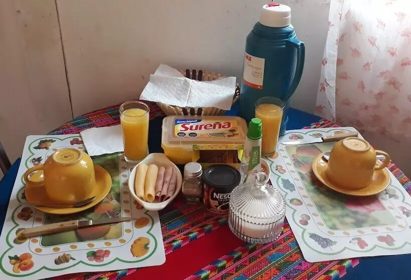 Majatalo Hostal Open House