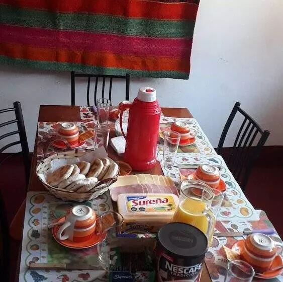 پانسیون Hostal Open House