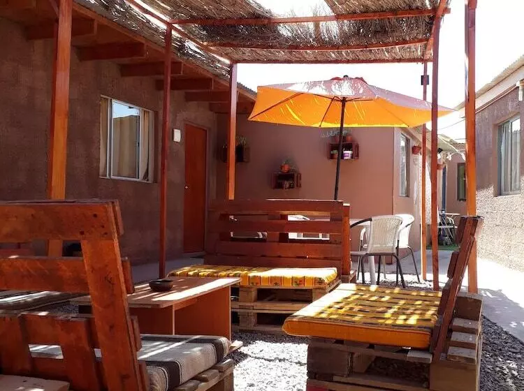Majatalo Hostal Open House