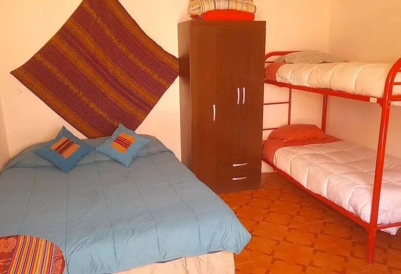 Majatalo Hostal Open House