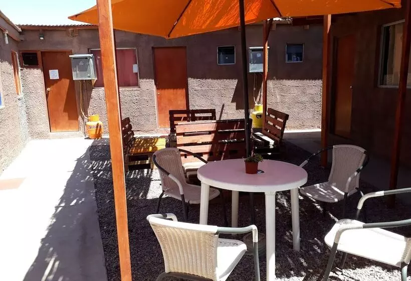 Majatalo Hostal Open House