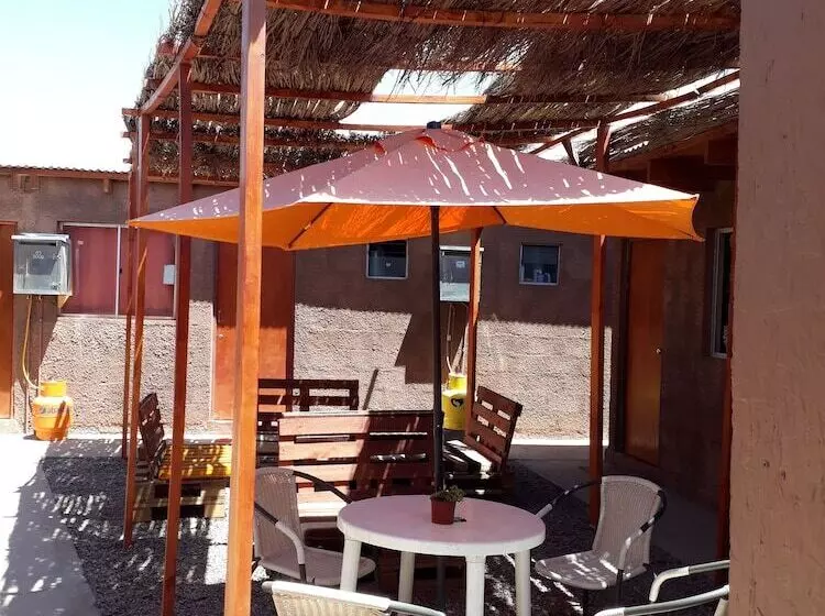 Majatalo Hostal Open House