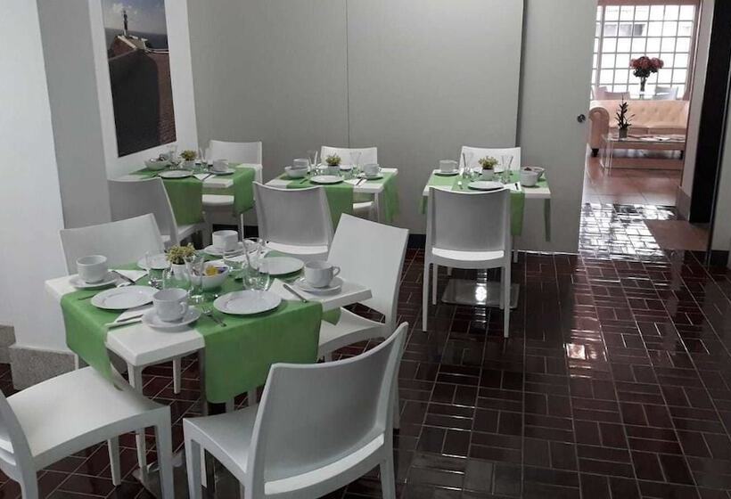 پانسیون Hostal Vendaval