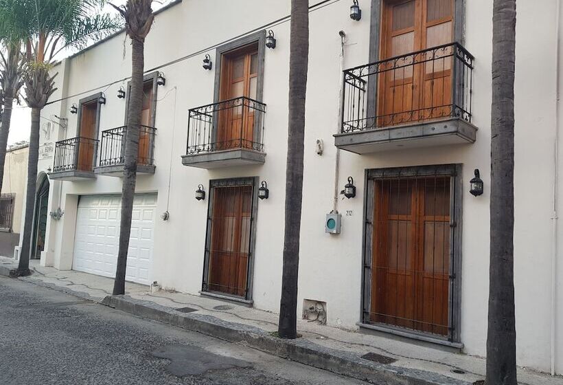 فندق Puerta San Pedro