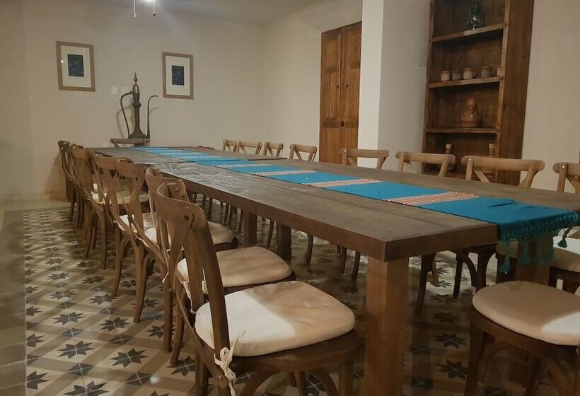 فندق Puerta San Pedro