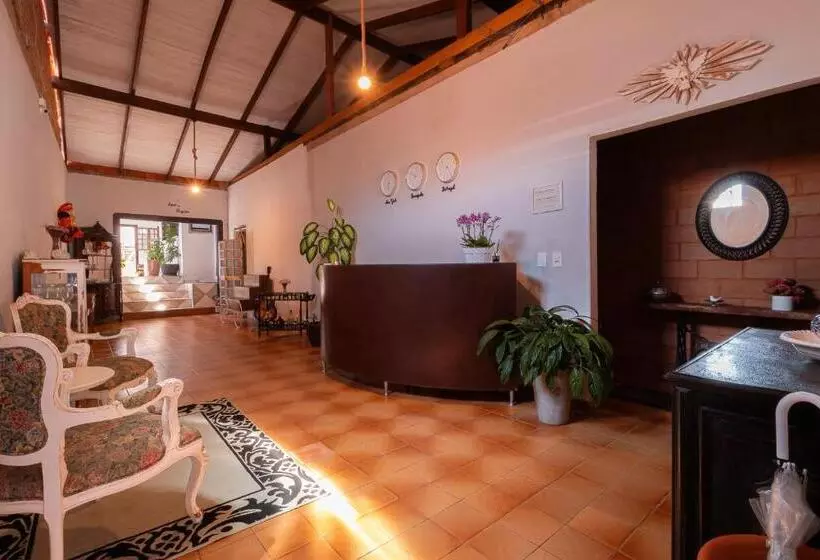 ユースホステル Pousada Lara