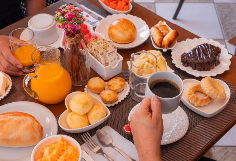 Herberge Pousada Lara