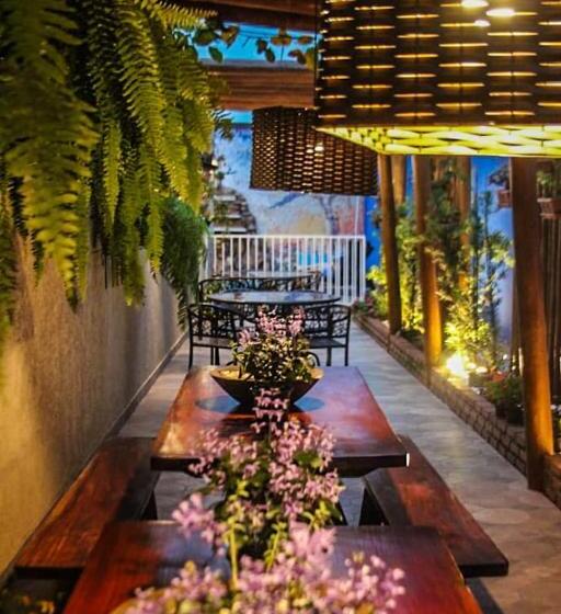 پانسیون Pousada Araras