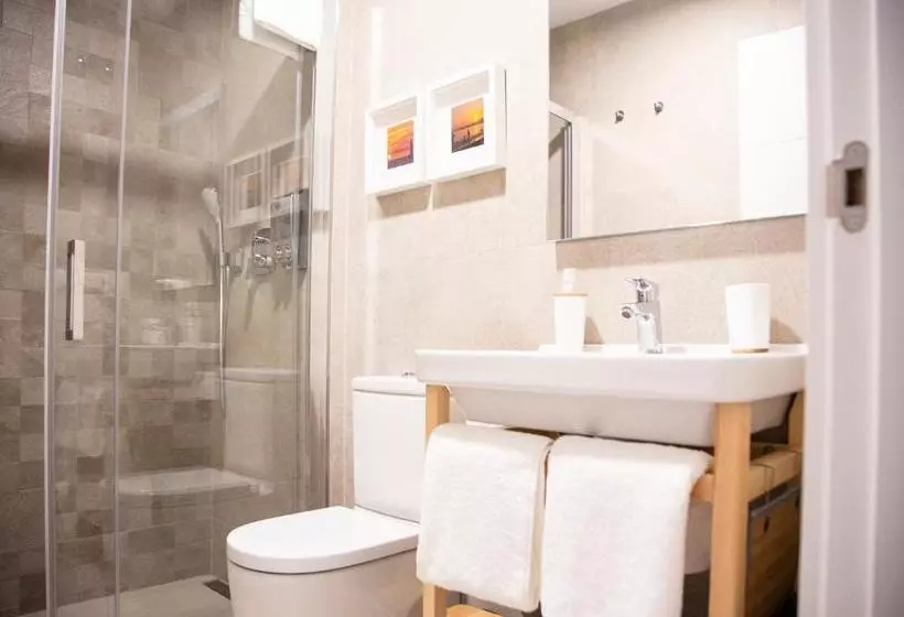 ペンション La Roka