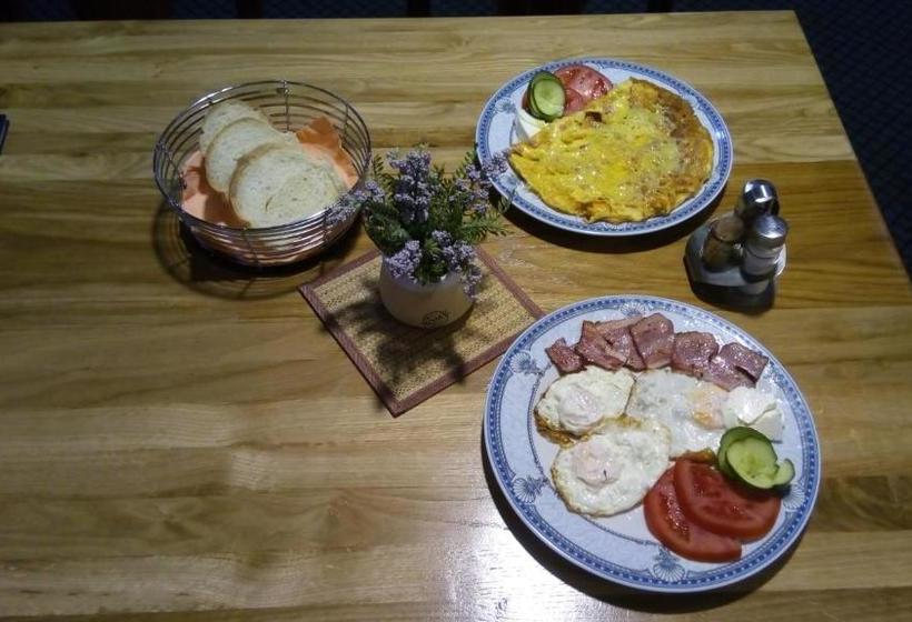 تختخواب و صبحانه Restoran I Sobe Tocak